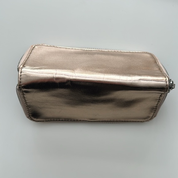 Bobbi Brown gold small brush case - Picture 9 of 9